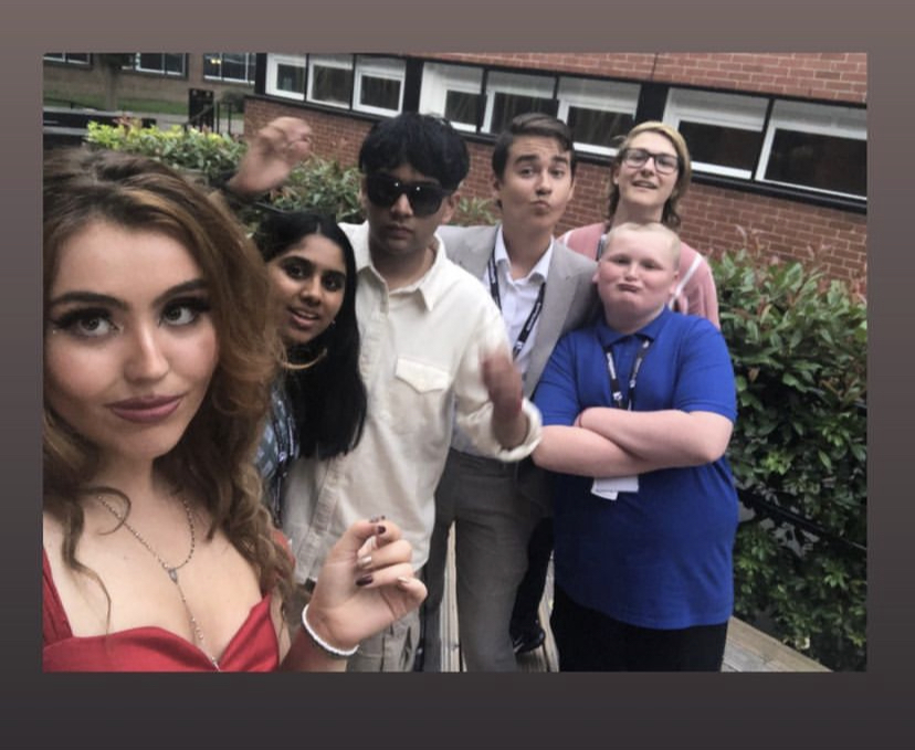 6 MYPs outside at the Disco